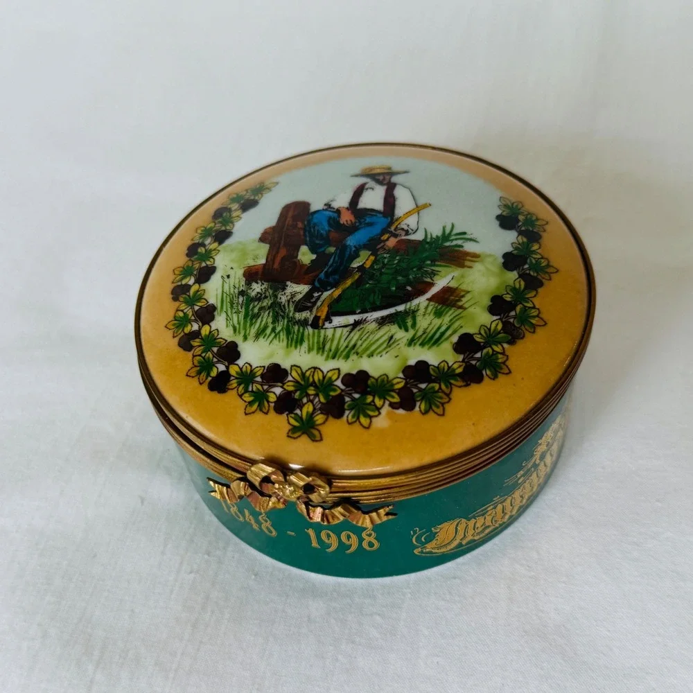 Limoges Trinket Box Unisex OS Green Excellent 150th Anniversary Westfield Ohio